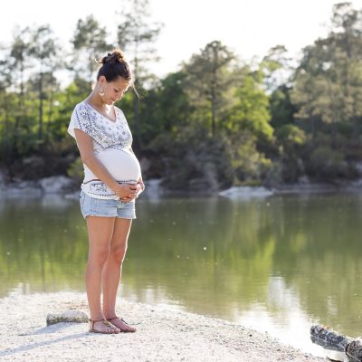 photographe-grossesse-bordeaux-gironde-sebastien-huruguen-future-maman-seance-photo-couple-exterieur-lac-13