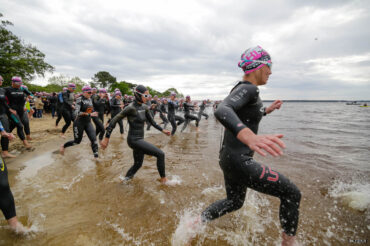 Départ natation féminines Scott Half Triathlon - Lacanau Tri Events 2016 | Sébastien Huruguen www.huruguen.fr