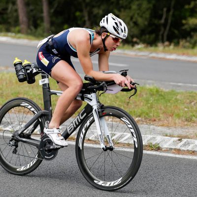 Manon Genet sur son vélo BMC Scott Half Triathlon - Lacanau Tri Events 2016 | Sébastien Huruguen www.huruguen.fr