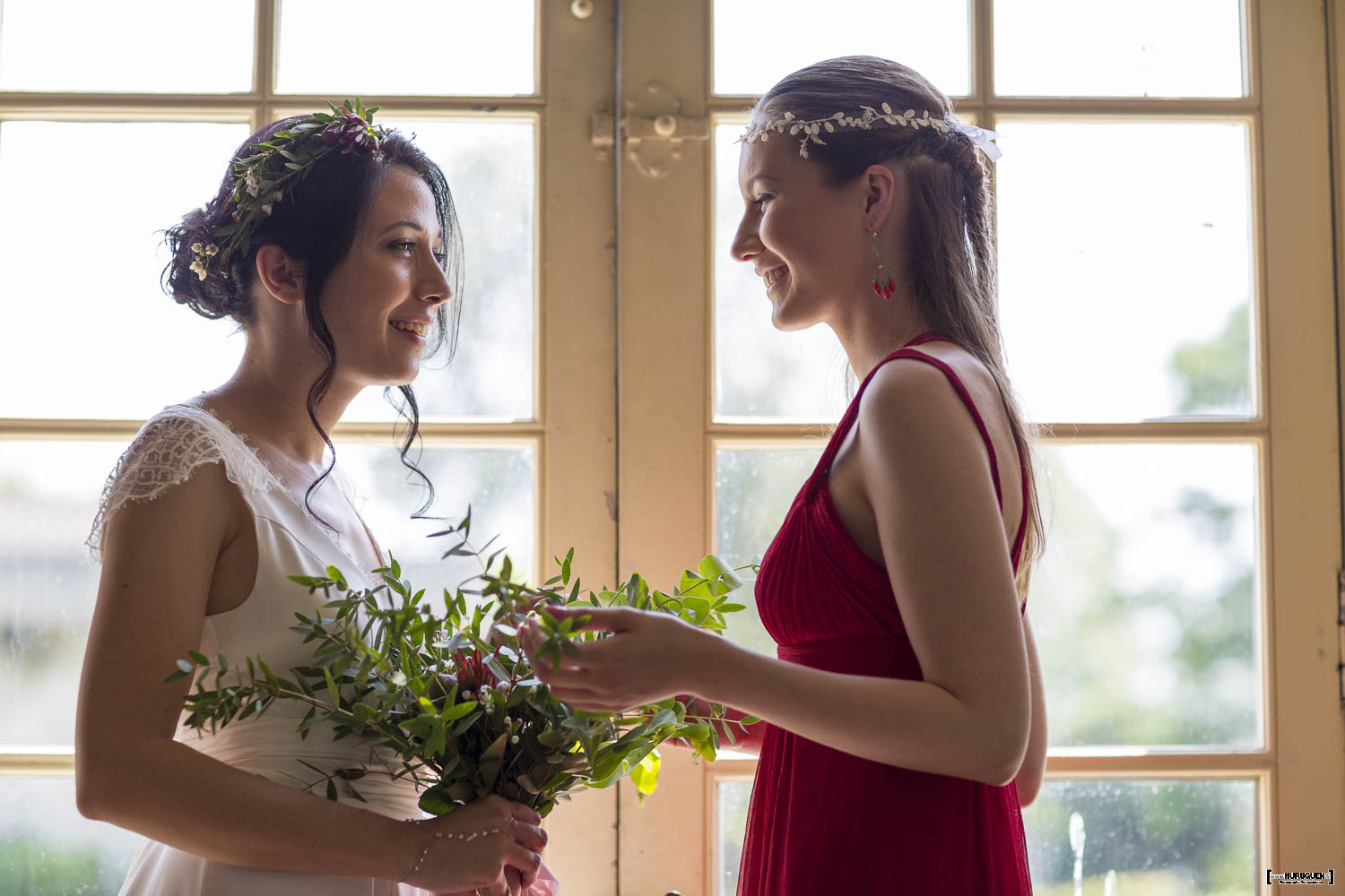 mariage, bordeaux, aquitaine, gironde, sebastien huruguen, photographe mariage, photographe mariage bordeaux, portrait, mariée, robe, couronne, fleurs