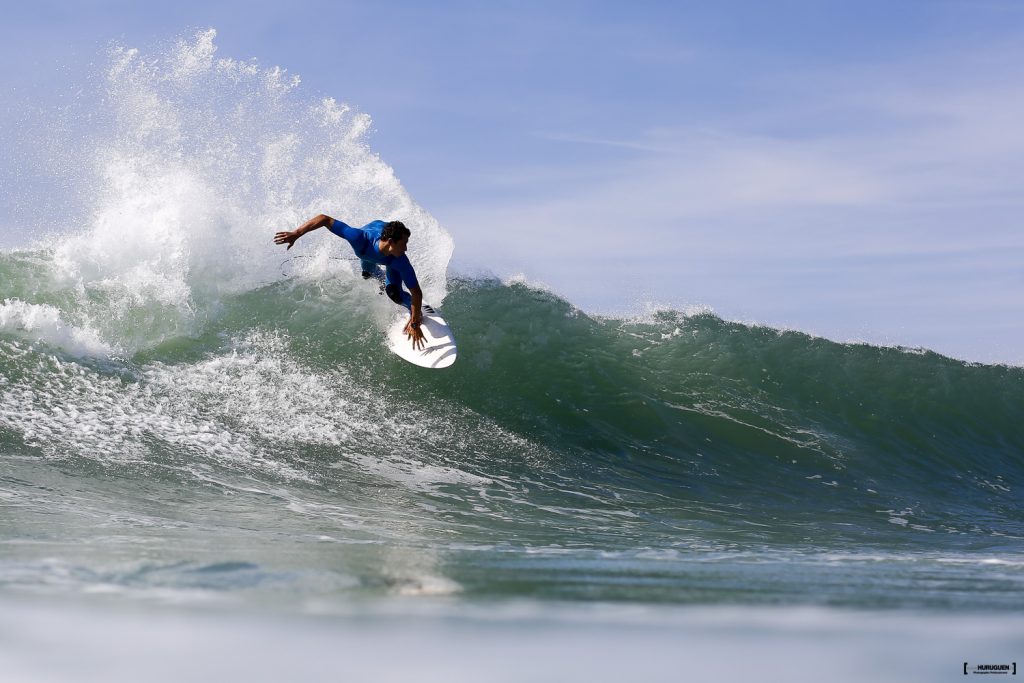 Maxime Huscenot backside snap on the Hossegor waves - Quik Pro France 2016 | Sebastien Huruguen www.huruguen.fr