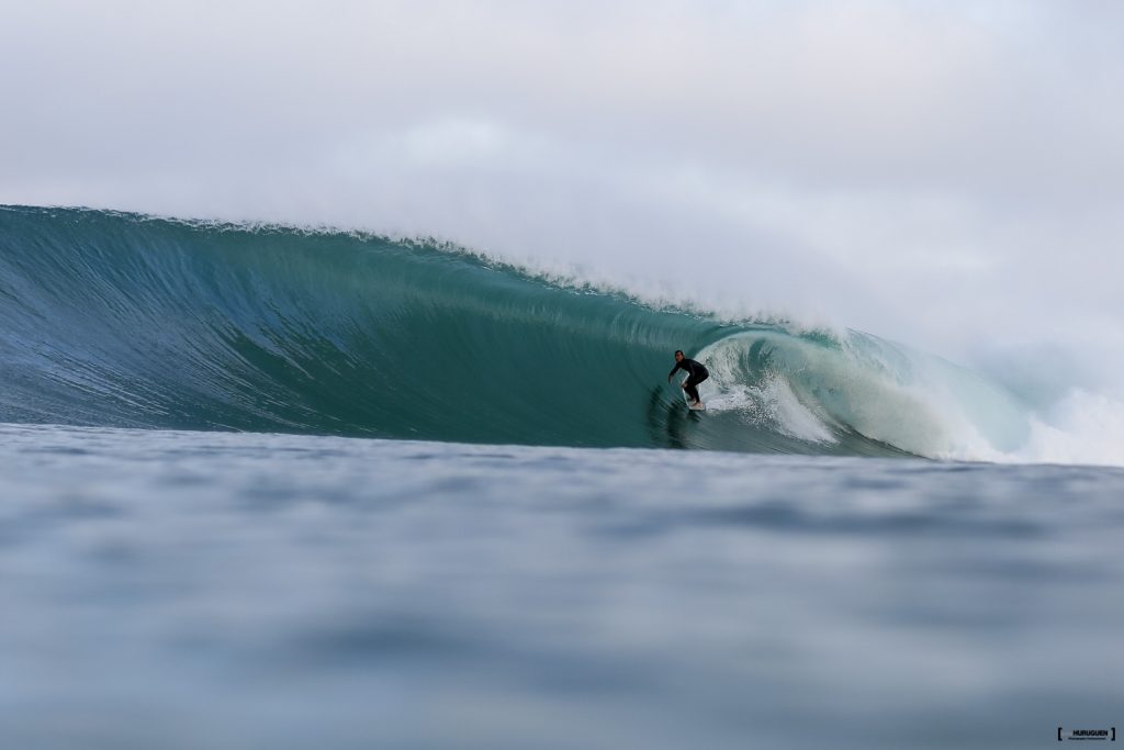 Nicolas Brieda bomb barrel in Hossegor step off surfing - Quik Pro France 2016 | Sebastien Huruguen www.huruguen.fr