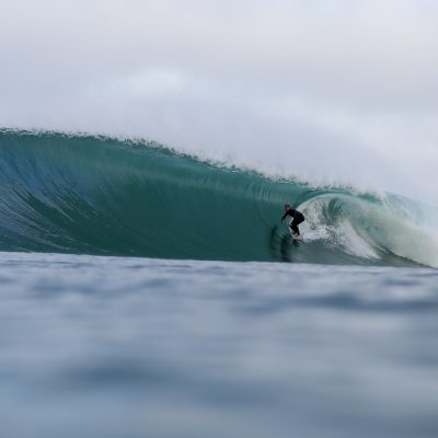 Nicolas Brieda bomb barrel in Hossegor step off surfing - Quik Pro France 2016 | Sebastien Huruguen www.huruguen.fr