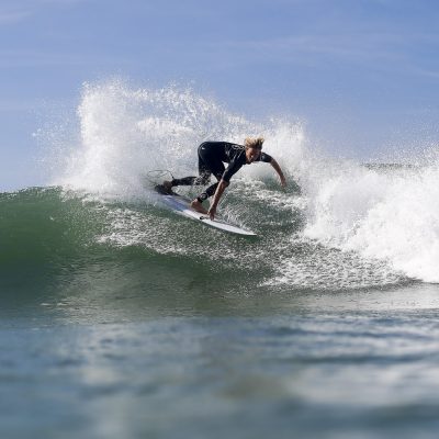 Vocolm team rider backside snap in Hossegor - Quik Pro France | Sebastien Huruguen www.huruguen.fr