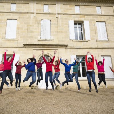 photographe-evjf-bordeaux-gironde-saint-emilion-sebastien-huruguen-groupe-filles-saut