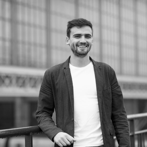 sebastien-huruguen-photographe-bordeaux-portrait-professionnel-entreprise-communication-gare-saint-jean-halle-2