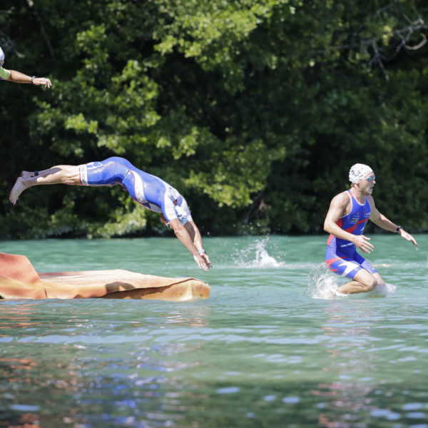 cross-tri-des-terres-blanches-2018-triathlon-M-sebastien-huruguen-photographe-lac-espiet-plongeon-australienne