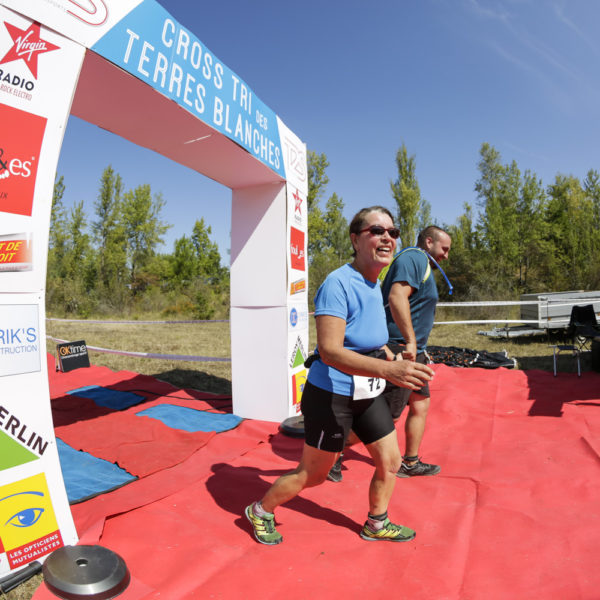 cross-tri-des-terres-blanches-2018-triathlon-sebastien-huruguen-photographe-lac-espiet-arrivee-finish-line